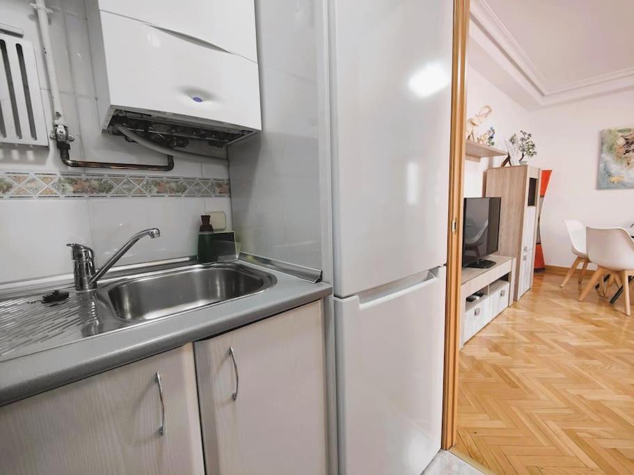Apartamentos Turisticos Seviro Μαδρίτη Εξωτερικό φωτογραφία
